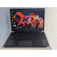Ноутбук Б/В Dynabook Portege X30F / 13 Full HD (1920x1080) / i7-8665U (4 ядра по 4.8 GHz) / 16 GB DDR4 / Intel UHD Graphics (8gb) / SSD 256 GB