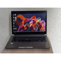 Ноутбук Б/У Toshiba Portege Z30t-C / 13 Full HD (1920x1080) сенсорный / i5-6300U / 8 GB DDR4 / Intel HD Graphics 520 (2gb) / SSD 128 GB