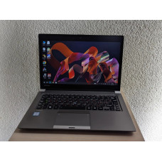 Ноутбук Б/В Toshiba Portege Z30t-C / 13 Full HD (1920x1080) сенсорний / i5-6300U / 8 GB DDR4 / Intel HD Graphics 520 (2gb) / SSD 128 GB