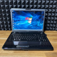 Ноутбук Б/В Toshiba Satellite P300 /15.6 HD+ (1440x900) /Core 2 Duo T5750/ 4 GB DDR2 /ATI Radeon HD 3400 / HDD 500GB