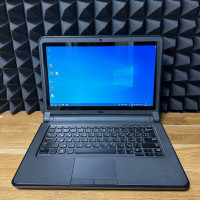 Ноутбук Б/В Dell Latitude 3350 /13,3 touch HD (1366x768) / i3-5005U/ 8 GB DDR3 / Intel HD Graphics 5500 / SSD 128GB