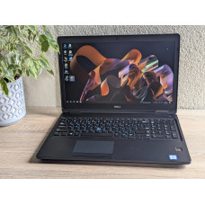 Ноутбук Б/В Dell Latitude 5590 / 15.6 Full HD (1920x1080) / i5-7300U / 16 GB DDR4 / Intel HD Graphics 620 (8gb) / SSD 128 GB
