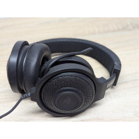 Игровая гарнитура Razer Kraken 7.1 V2