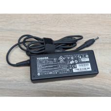 Блок живлення Toshiba 75W 19V 3.95A 5.5 x 2.5мм Б/В