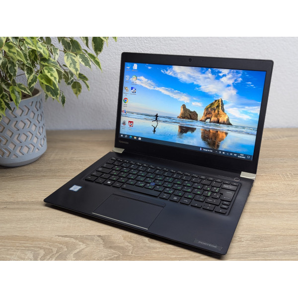 Ноутбук Toshiba Portege X30-D:13 Full HD сенсорний,Intel Core i5-7300U,8 GB DDR4,SSD 128Gb Б/В