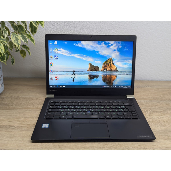 Ноутбук Toshiba Portege X30-D:13 Full HD сенсорний,Intel Core i5-7300U,8 GB DDR4,SSD 128Gb Б/В