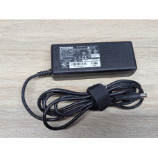 Блок живлення TOSHIBA PA3378E-1ACA, 19 В, 3.95 А, 75 Вт, 6.3x 3.0 мм Б/В