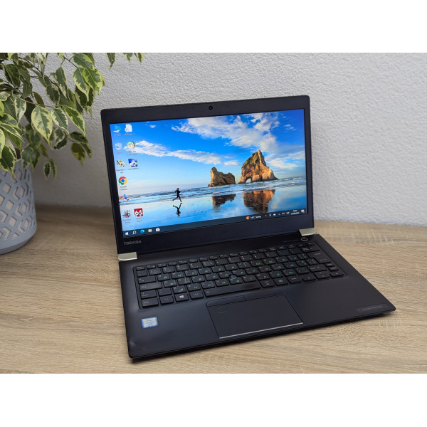 Ноутбук Toshiba Portege X30-D:13 Full HD сенсорний,Intel Core i5-7300U,8 GB DDR4,SSD 128Gb Б/В