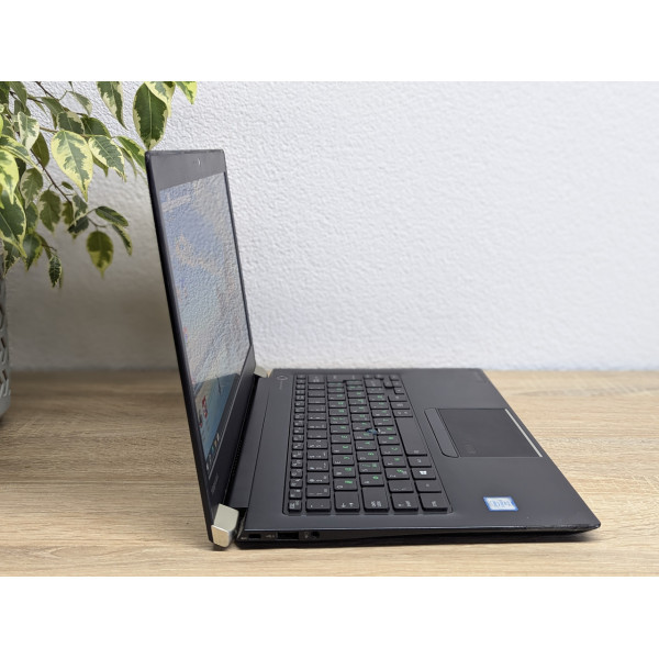 Ноутбук Toshiba Portege X30-D:13 Full HD сенсорний,Intel Core i5-7300U,8 GB DDR4,SSD 128Gb Б/В