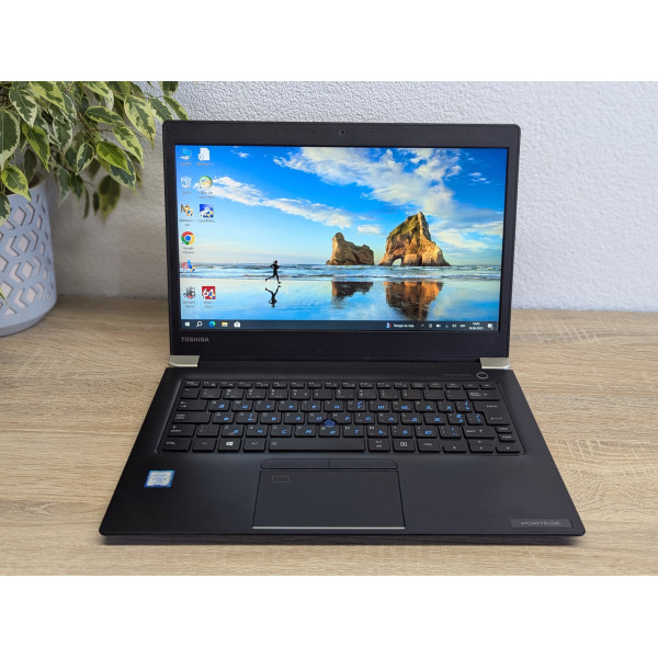 Ноутбук Toshiba Portege X30-D:13 Full HD сенсорний,Intel Core i5-7300U,8 GB DDR4,SSD 128Gb Б/В