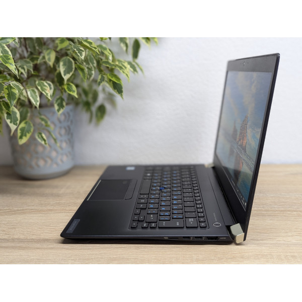 Ноутбук Toshiba Portege X30-D:13 Full HD сенсорний,Intel Core i5-7300U,8 GB DDR4,SSD 128Gb Б/В