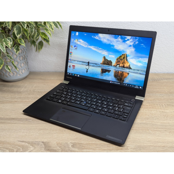 Ноутбук Toshiba Portege X30-D:13 Full HD сенсорний,Intel Core i5-7300U,8 GB DDR4,SSD 128Gb Б/В