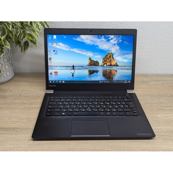 Ноутбук Toshiba Portege X30-D:13 Full HD сенсорний,Intel Core i5-7300U,8 GB DDR4,SSD 128Gb Б/В