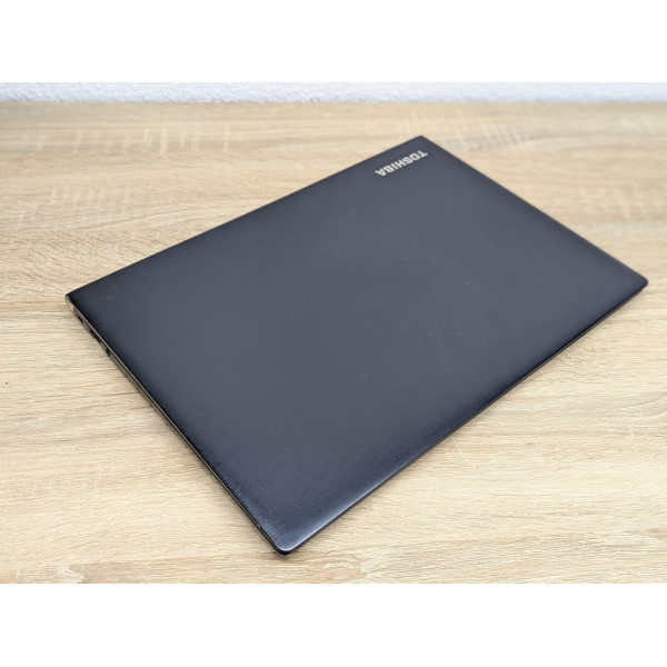 Ноутбук Toshiba Portege X30-D:13 Full HD сенсорний,Intel Core i5-7300U,8 GB DDR4,SSD 128Gb Б/В