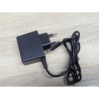 Блок живлення 10W 5V 2A 3.5 мм х 1.35 мм Б/В