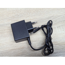 Блок живлення 10W 5V 2A 3.5 мм х 1.35 мм Б/В