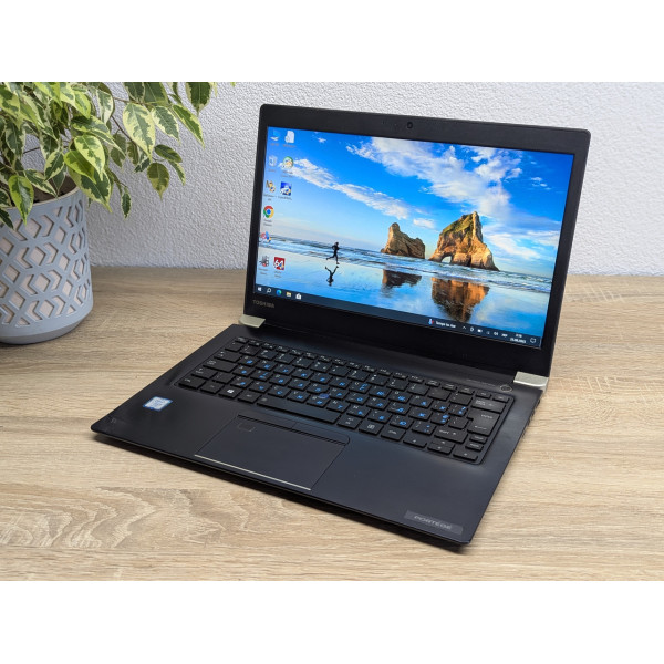 Ноутбук Toshiba Portege X30-D:13 Full HD сенсорний,Intel Core i5-7300U,8 GB DDR4,SSD 128Gb Б/В