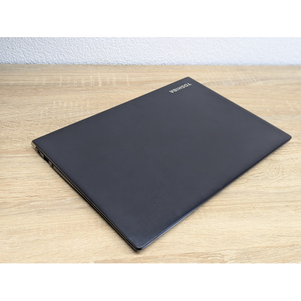 Ноутбук Toshiba Portege X30-D:13 Full HD сенсорний,Intel Core i5-7300U,8 GB DDR4,SSD 128Gb Б/В