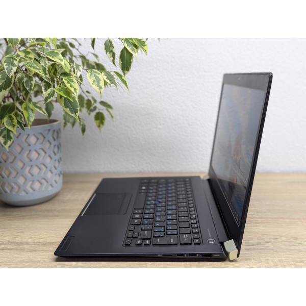 Ноутбук Toshiba Portege X30-D:13 Full HD сенсорний,Intel Core i5-7300U,8 GB DDR4,SSD 128Gb Б/В