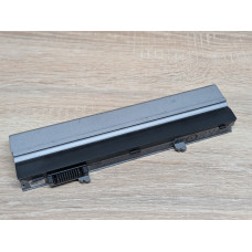Оригінальна акумуляторна батарея Dell R3026 Б/В