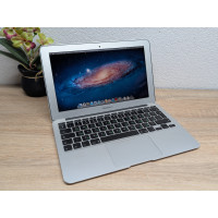 Apple MacBook Air 2011 A1465 — Intel Core i5 2 ГБ DDR3 SSD 128 ГБ Б/В