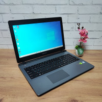 Ноутбук Б/В Medion P6670 Діагональ: 15.6 Intel Core i5-6200U @2.30GHz 12 GB DDR4 Nvidia GeForce 940MX SSD 128Gb