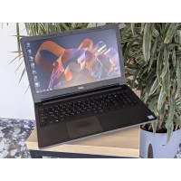 Ноутбук Б/В Dell Vostro 15-3568:15, Intel Core i5-7200U,16 GB DDR4, Intel HD Graphics 620,SD 180Gb