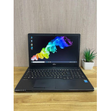 Ноутбук Б/В Fujitsu LifeBook A555 / 15.6 HD (1366x768) / i5-5200U / 8 GB DDR3 / Intel HD Graphics 5500 (2gb) / SSD 256 GB