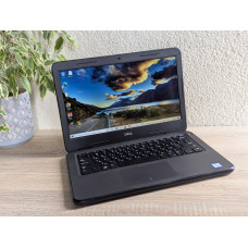 Ноутбук Б/В Dell Latitude 3300: 13 Full HD сенсорний Intel Core i3-7020U 8 GB DDR4 Intel HD Graphics SSD 128Gb
