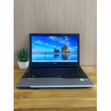 Ноутбук Б/В Fujitsu LifeBook A532 / 15.6 HD (1366x768) / i5-3230M / 8 GB DDR3 / Intel HD Graphics 4000 (2gb) / HDD 500 GB