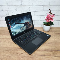 Ноутбук Б/В Dell Latitude 3380: 13 Intel Core i3-6006U 16 GB DDR4 Intel HD Graphics SSD 128Gb