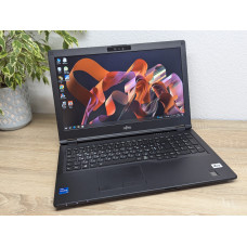 Уцінка! Ноутбук Б/В Fujitsu LifeBook E5511: 15.6 Full HD, Intel Core i7-1165G7, 16 GB DDR4,SSD 256Gb