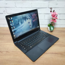 Ноутбук Б/В Samsung 915S Діагональ: 13 AMD A4 4 GB DDR3 AMD Radeon HD 8250 512Mb SSD 128Gb