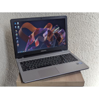 Уцінка!Ноутбук Б/В Medion Akoya E6422:15.6 Full HD Intel Core i5 6200U @2.30GHz 8 GB DDR3 SSD 128Gb+HDD 1Tb