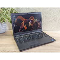 Уцінка!Ноутбук Б/В Dell Latitude 5590: 15.6 Full HD Intel Core i7-8650U 8 GB DDR4 Intel UHD Graphics SSD 128GB