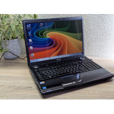 Уцінка без АКБ! Ноутбук Б/В Toshiba Satellite PЗ300:15.6,Intel Mobile Core 2 Duo T6400,4 GB DDR2,SSD 128Gb+Hdd