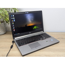 Уцінка без АКБ!Ноутбук Б/В Fujitsu H760: 15.6 Full HD, Intel Xeon E3-1535M v5,24 GB DDR4, M2000M 4Gb,SSD 256Gb