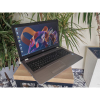 Ноутбук Б/В HP 250 G6 Діагональ: 15.6 Intel Core i3-6006U @2.00GHz 8 GB DDR4 Intel HD Graphics 520 SSD 128Gb
