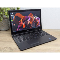 Ноутбук Б/В Fujitsu U758: 15.6 Full HD.Intel Core i5-7300U, 8 GB DDR4, SSD 256G