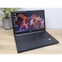 Ноутбук Б/В Fujitsu LifeBook E557: 15.6, Intel Core i5-7200U, 8 GB DDR4, Intel HD Graphics, SSD 256Gb
