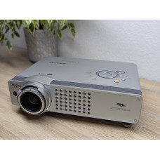 Проєктор Б/У SANYO PLC-XU51